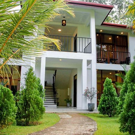 Manike Lodge 哈伯勒内 外观 照片