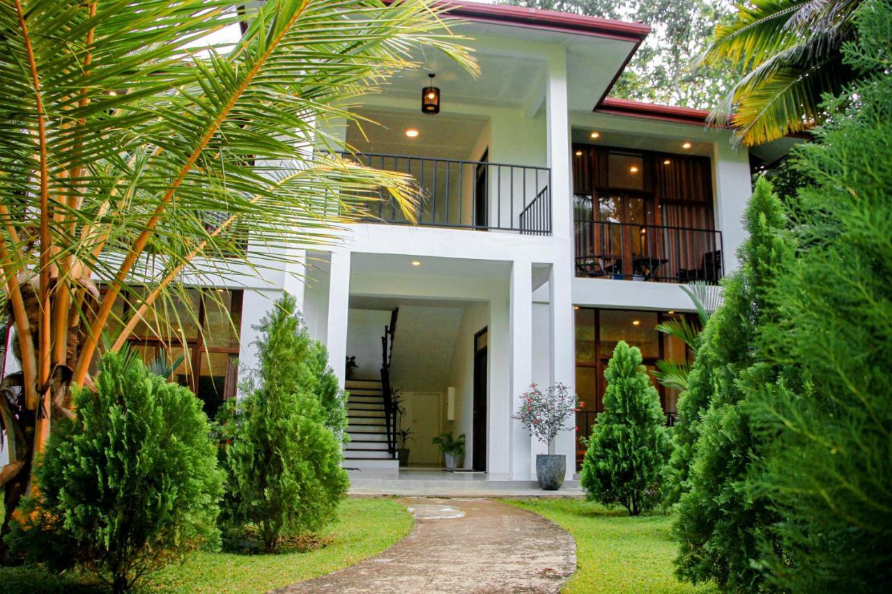 Manike Lodge 哈伯勒内 外观 照片
