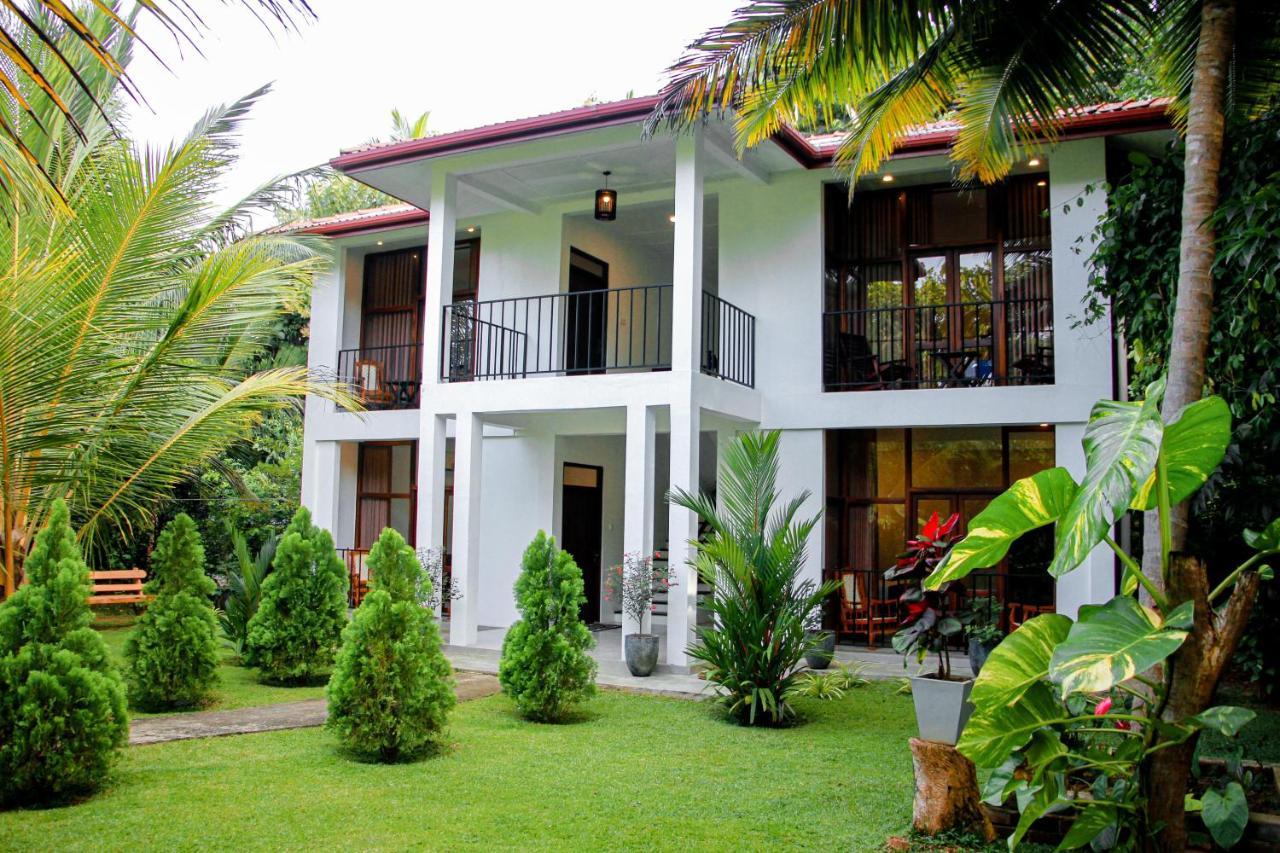 Manike Lodge 哈伯勒内 外观 照片