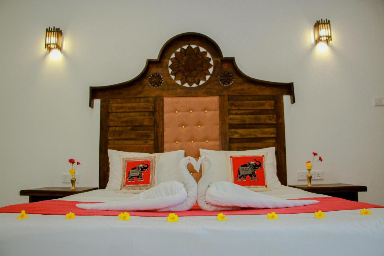 Manike Lodge 哈伯勒内 外观 照片