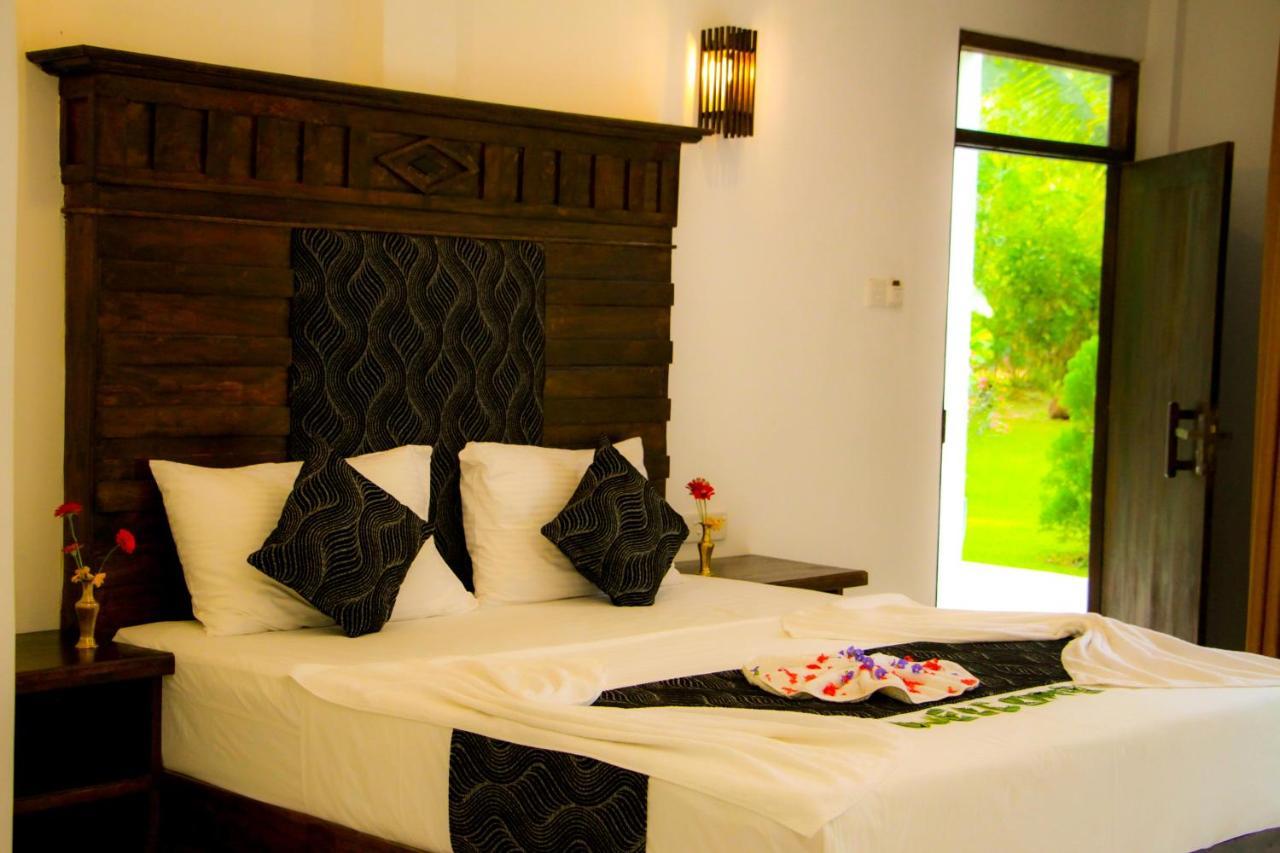 Manike Lodge 哈伯勒内 外观 照片