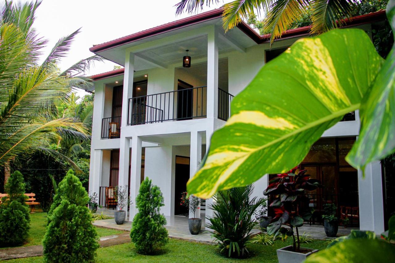 Manike Lodge 哈伯勒内 外观 照片