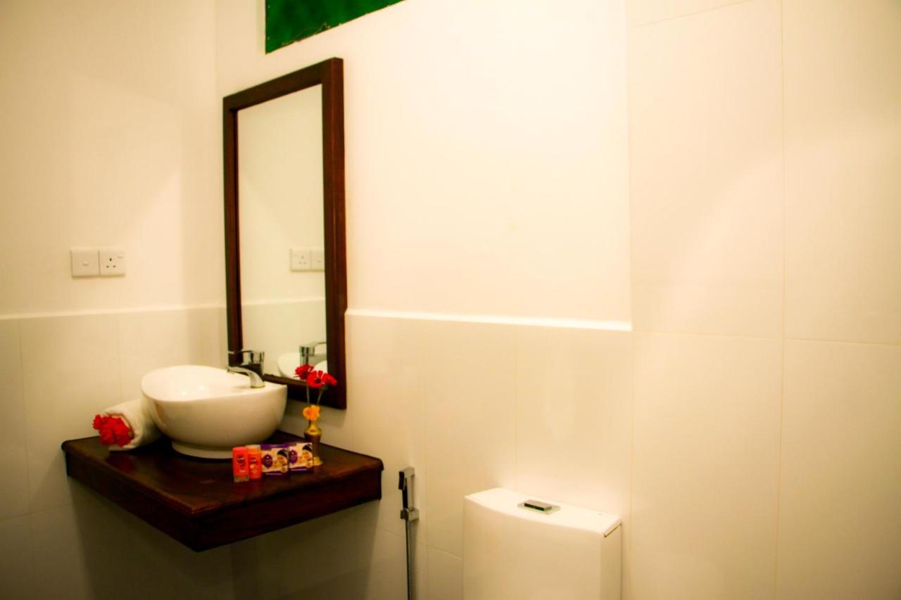 Manike Lodge 哈伯勒内 外观 照片