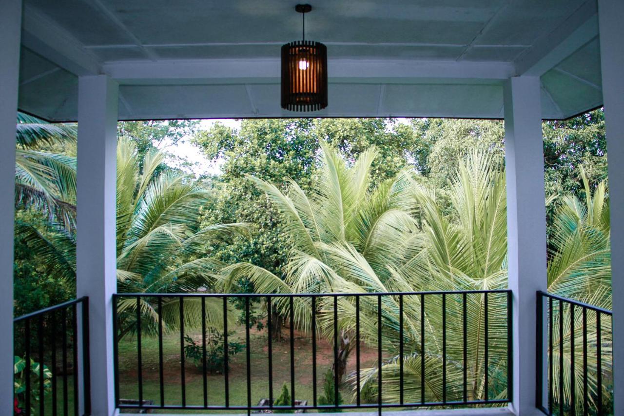 Manike Lodge 哈伯勒内 外观 照片