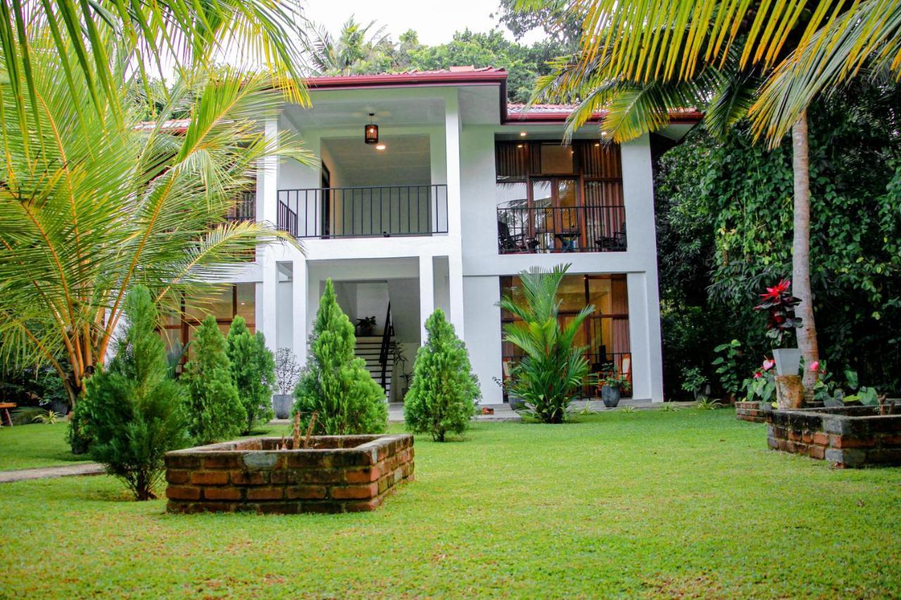 Manike Lodge 哈伯勒内 外观 照片